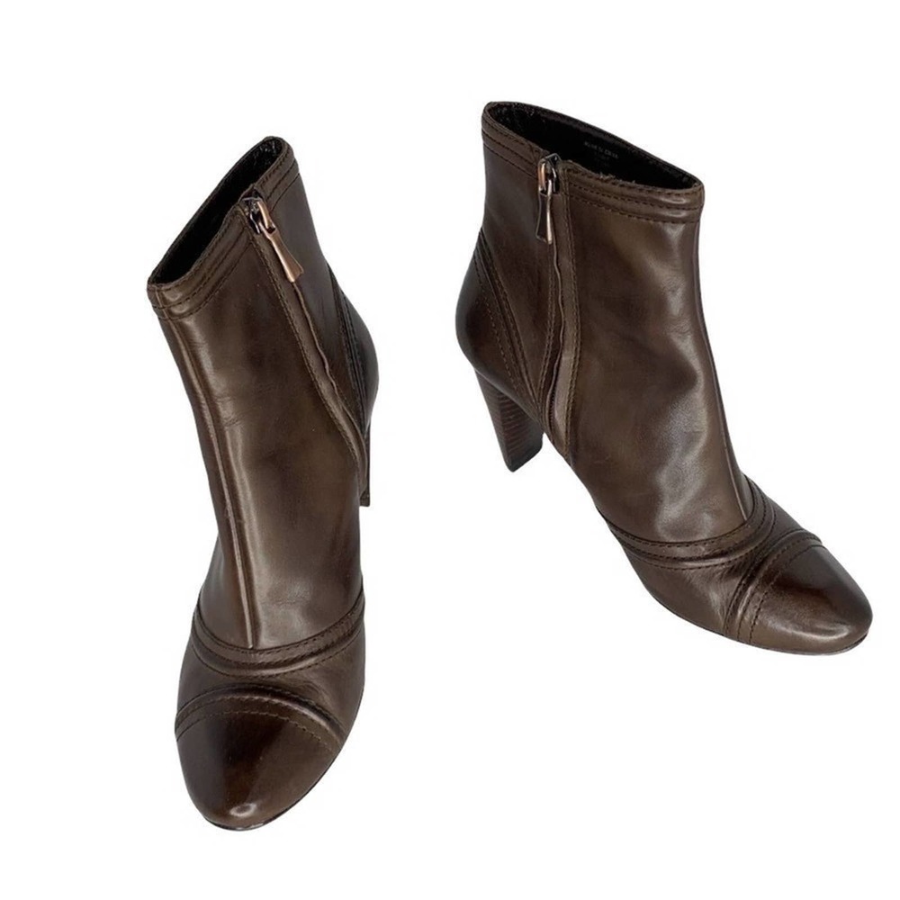 Max studio dark brown Kaiser ankle boot size 8M